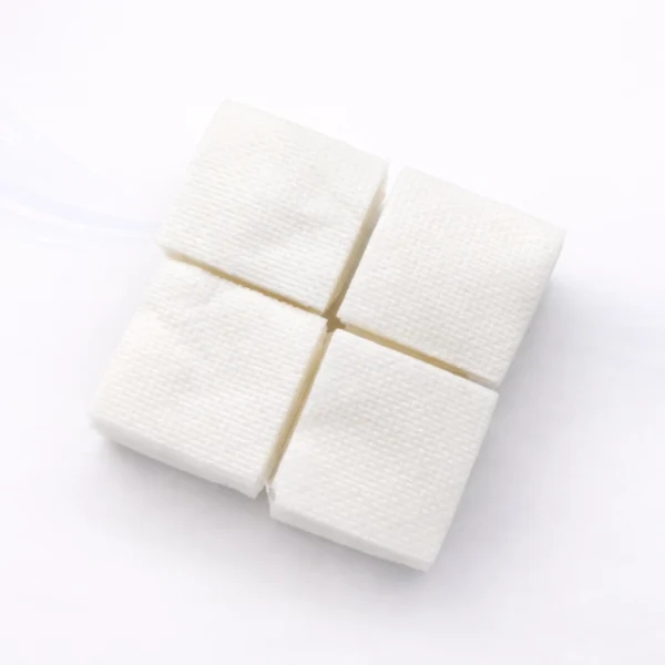 Perforowane Waciki Bezpyłowe 5x5cm 500szt