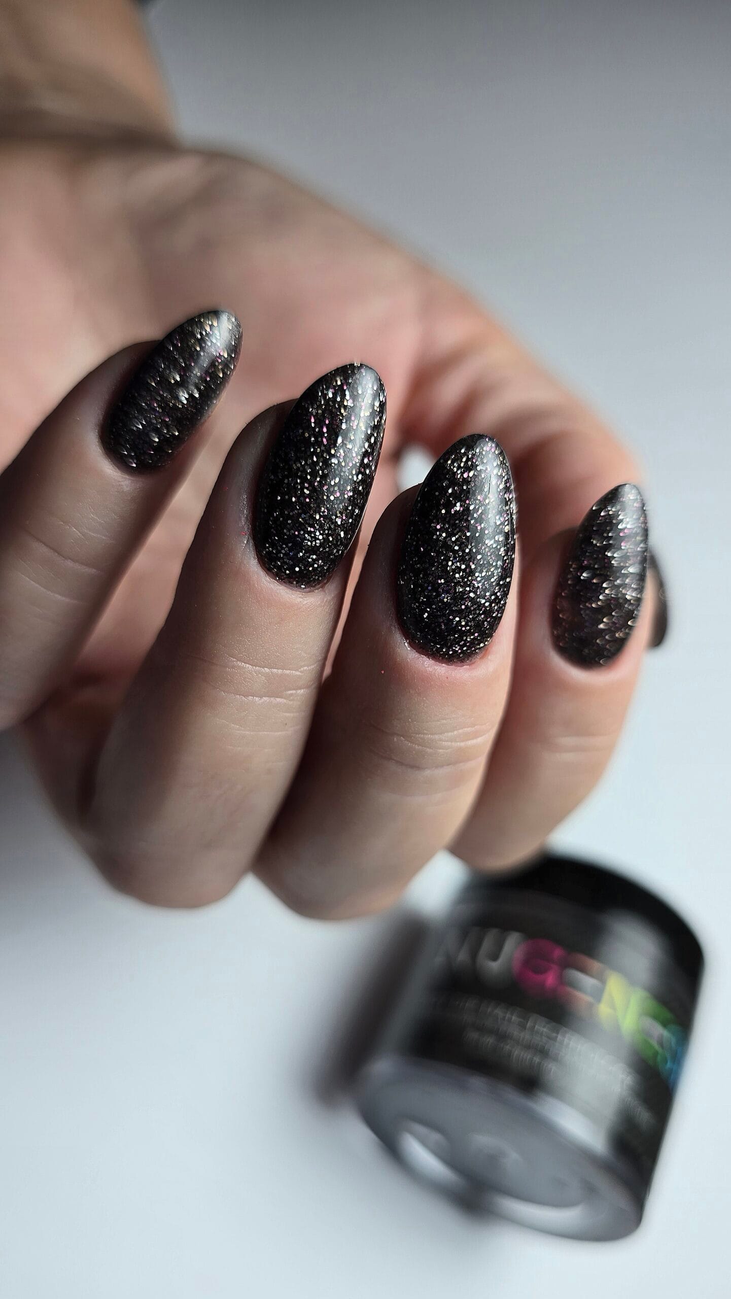 manicure tytanowy – stylizacja bez lampy UV